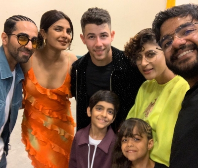 Actor Ayushmann Khurrana is these days vacationing in the Bahamas with wife Tahira and his children -- son Virajveer and daughter Varushka -- and who should they bump into but Priyanka Chopra, who is in the Capital city Nassau with family.