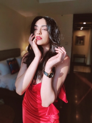 Bollywood actress Adah Sharma looked hot in a stunning red off shoulder gown. Adah looked stunning in a bright red off shoulder gown with a thigh high slit.