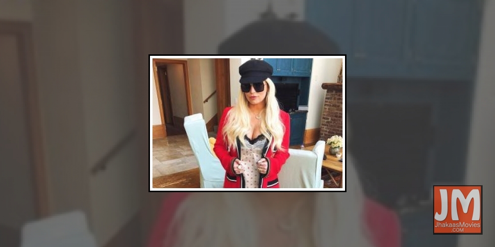 Singer Jessica Simpson.