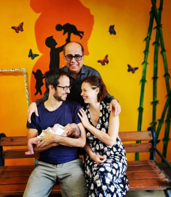 Kalki Koechlin has introduced her newborn baby Sappho to the world and thanked her team of doctors who did not give up on her even after a 17-hour-long labour. Kalki took to Instagram, where she shared a string of photographs of her along with her daughter, and boyfriend Guy Hershberg and also the team of doctors, who helped her with child birth.