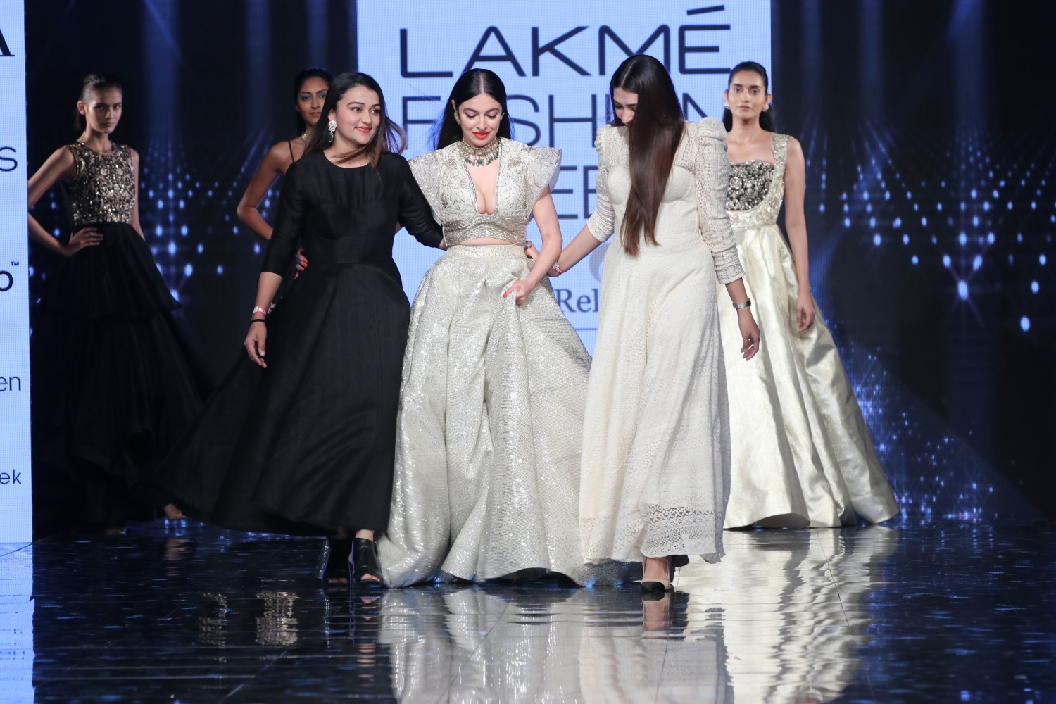 Mumbai: Actress and showstopper Divya Khosla Kumar walks the ramp for Krsna Couture at the Lakme Fashion Week Summer/Resort 2020 grand finale, in Mumbai on Feb 16, 2020. (Photo: IANS)