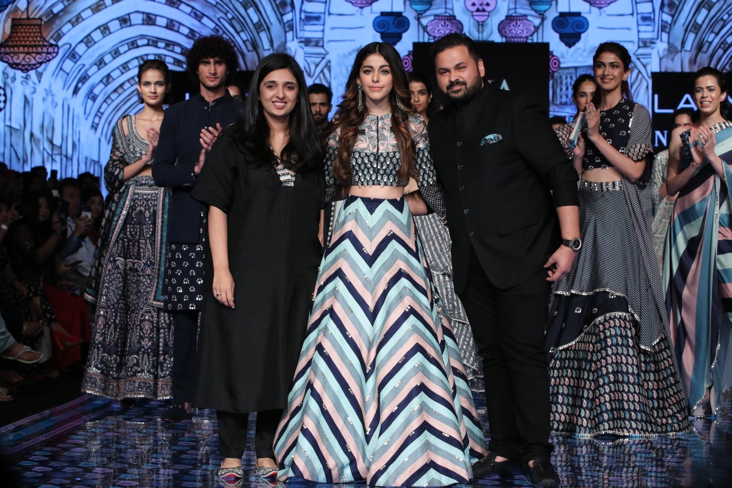 Mumbai: Actress Alaya Furniturewala with fashion designers Sonam & Paras Modi on Day 5 of the Lakme Fashion Week Summer/Resort 2020, in Mumbai on Feb 15, 2020. (Photo: IANS)