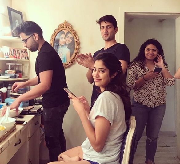 Wishes pour in for Janhvi Kapoor on her birthday.