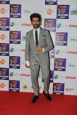 Actor Kartik Aaryan at the Zee Cine Awards 2020.