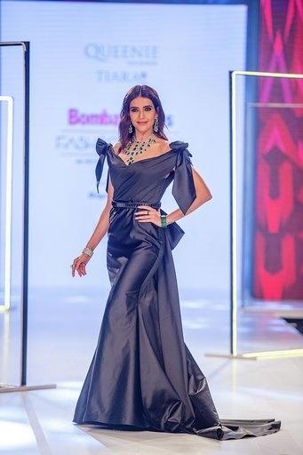 Mumbai: Actress Karishma Tanna walks the ramp on Day 2 of the Bombay Times Fashion Week 2020, in Mumbai on March 14, 2020. (Photo: IANS)