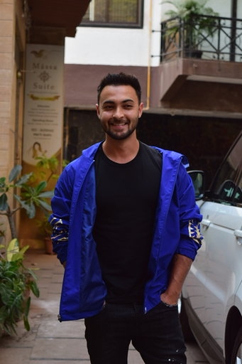 Mumbai:  Actor Aayush Sharma seen at Juhu in Mumbai on March 16, 2020. (Photo: IANS)