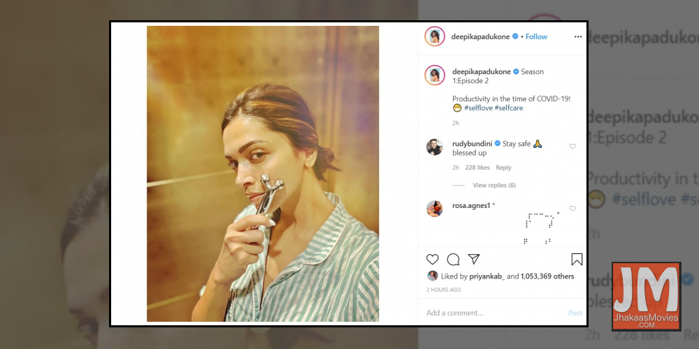 Deepika with face roller