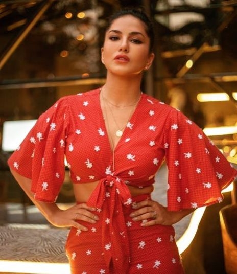 Sunny Leone shares message with her post.