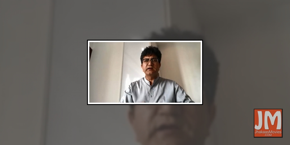 Lyricist-poet and censor board chief Prasoon Joshi has penned a poem on the 21-day national lockdown. His composition evocatively tries expressing the fact that Prime Minister Narendra Modi's call for all to stay indoors over 21 days is essential to batt