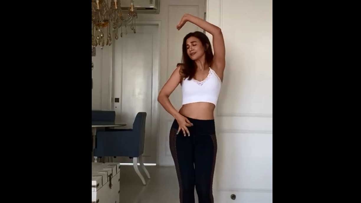 Gauhar Khan shakes a leg on Badshah's 'Genda Phool'.