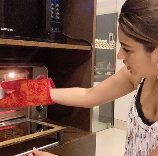 Nidhhi Agarwal turns baker.