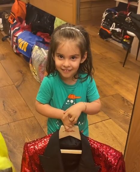 KJoâ€™s daughter Roohi calls his blazer â€˜girlâ€™s clothesâ€™.