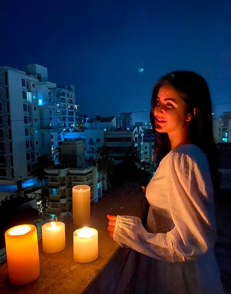 B-Town switches off and lights up to thank Corona Warriors.