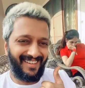 Lockdown diaries: Riteish-Genelia recreate 'Saajan' magic on TikTok.