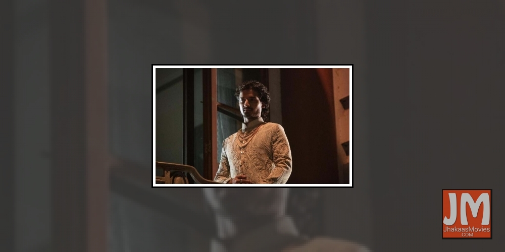 How Priyanshu Painyuli nailed the mafia look in 'Extraction'.