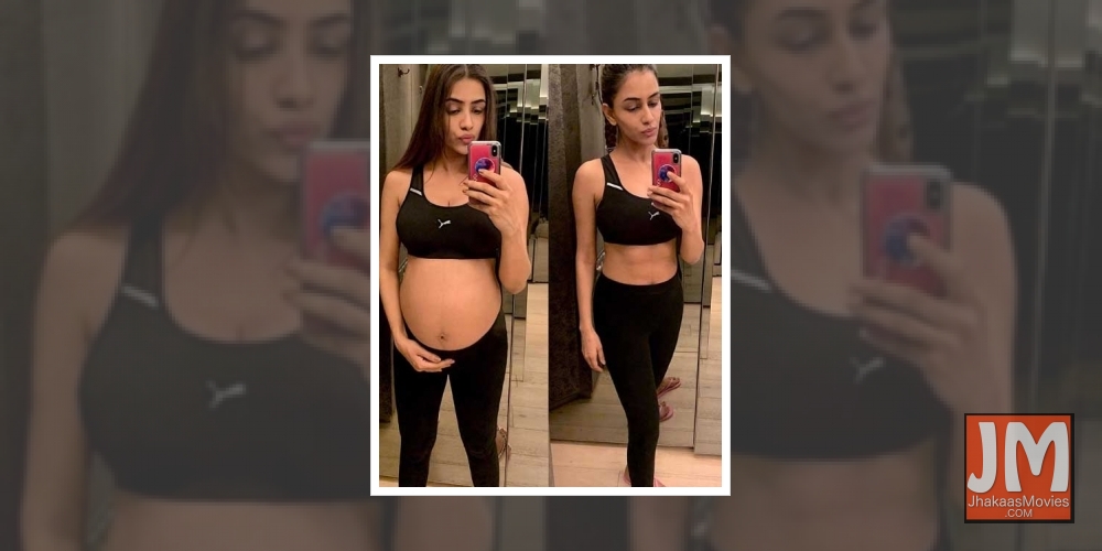 Smriti Khanna shares pic of her fit body post pregnancy.