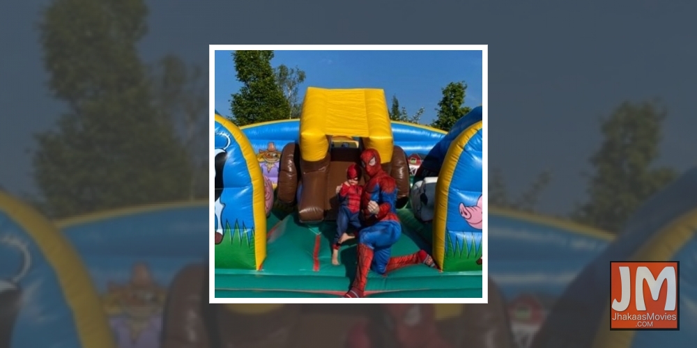 BoyzoneÃƒÂ¢Ã‚Â€Ã‚Â™s Ronan Keating gets into superhero mode.