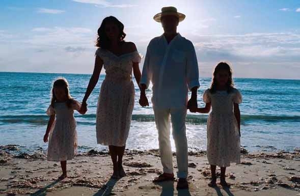 Bruce Willis reunites with wife Emma amid lockdown.