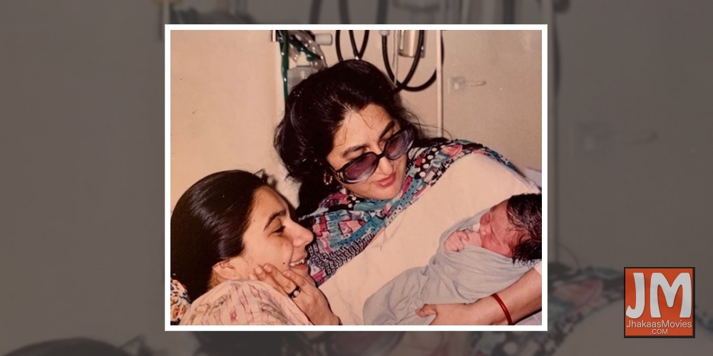 Sara thanks her 'maa ki maa' for creating her 'mommy'.