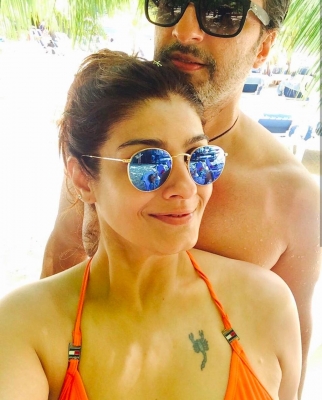 Lockdown blues: Raveena Tandon longs for a beach vacay.