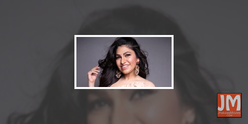 Singer Tulsi Kumar is best known for singing romantic and melodious songs, but lately she has been experimenting a lot -- especially with peppy tracks.