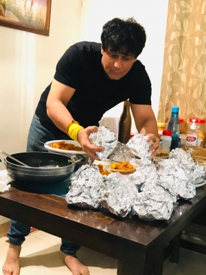 Ranjha Vikram Singh distributes food among needy on his birthday