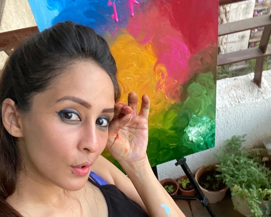 Chahatt Khanna's new hobby is to paint.