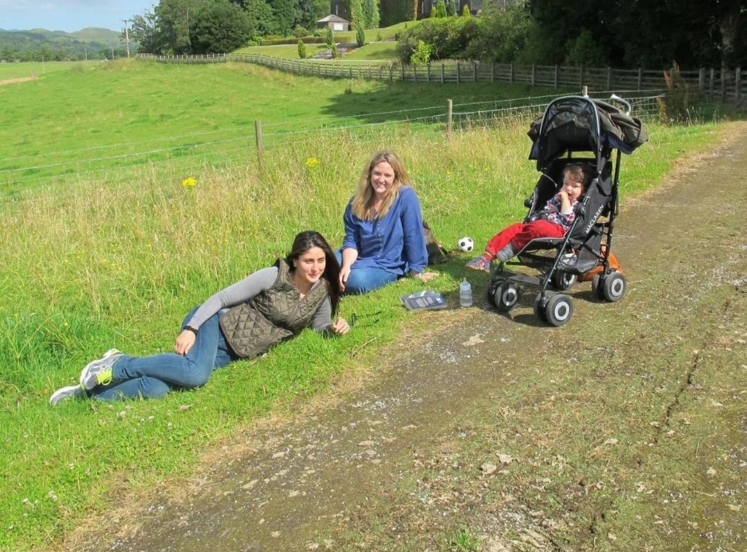 Sunday is all about 'daydreaming' for Kareena.