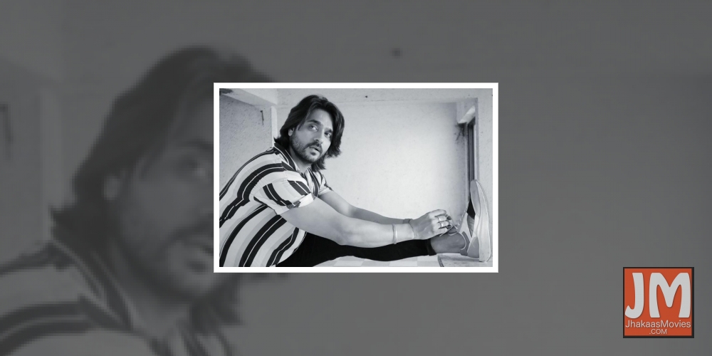 Ashish Sharma's 'rattling' encounter with snakes.