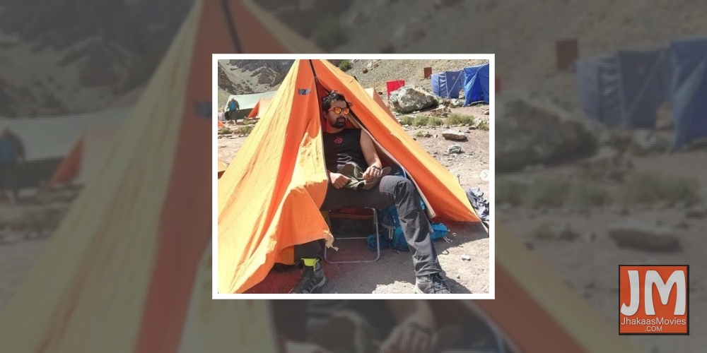 Rannvijay's ideal way of social distancing.