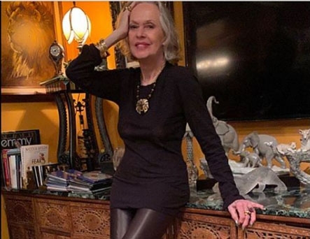 'The Birds' star Tippi Hedren lives with '13 or 14 lions, tigers' at 90.