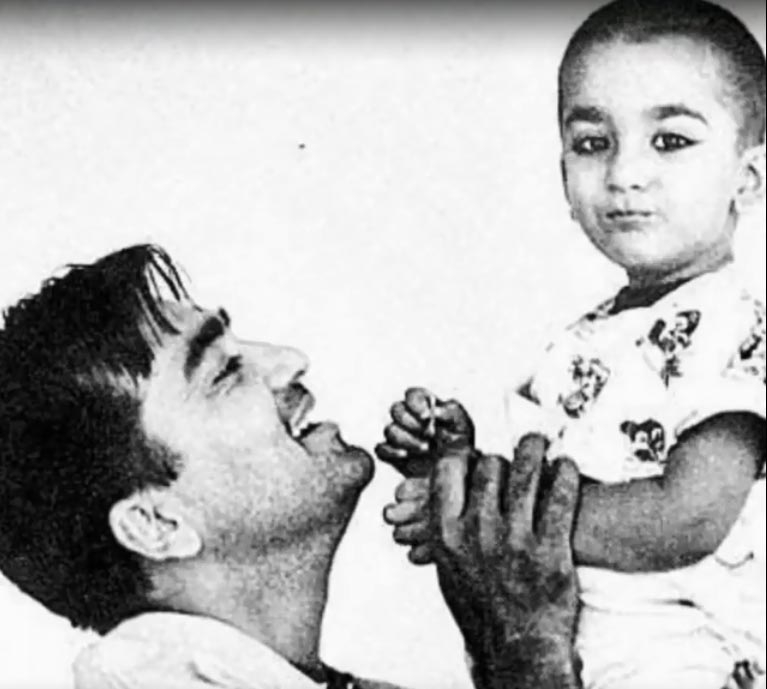 Sanjay Dutt remembers dad Sunil Dutt on 15th death anniversary.