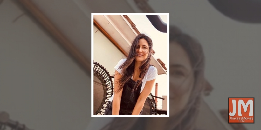 Katrina Kaif is all smiles in new selfie.
