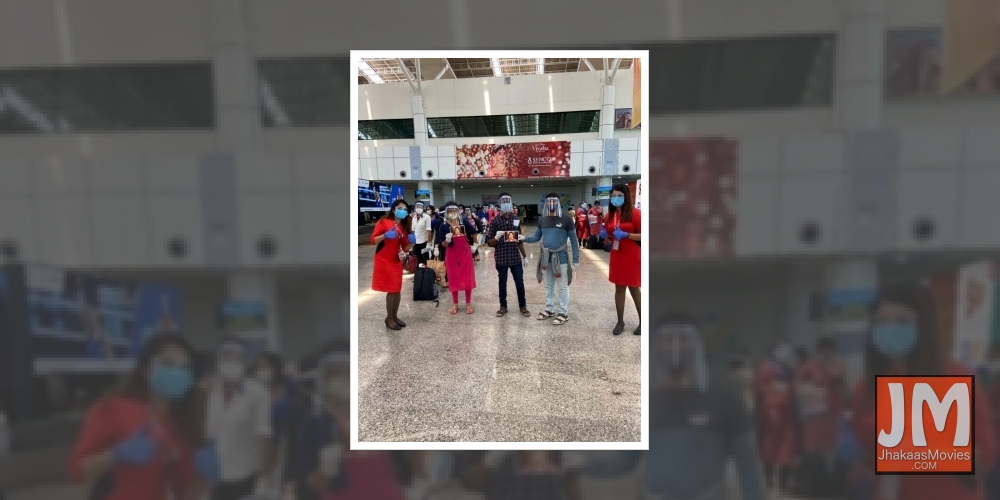 Sonu Sood airlifts 177 girls from Kerala.