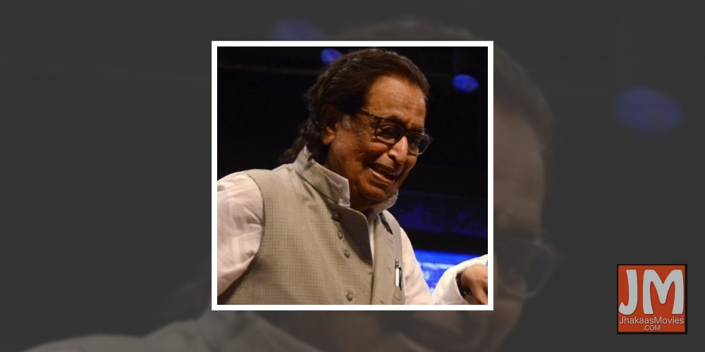 Veteran Bollywood lyricist Yogesh.