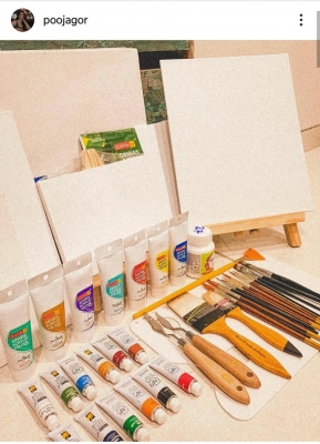 Pooja Gor back to painting mode.