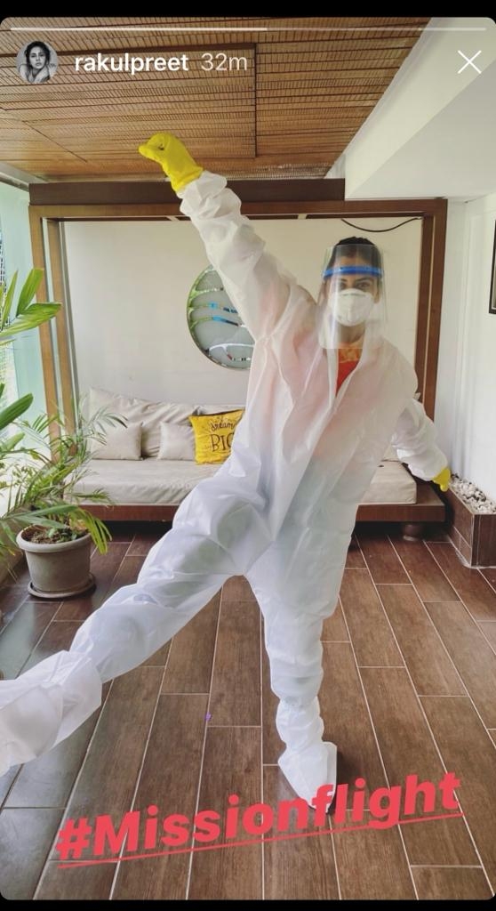 Rakul Preet Singh travels to Delhi fully covered up.