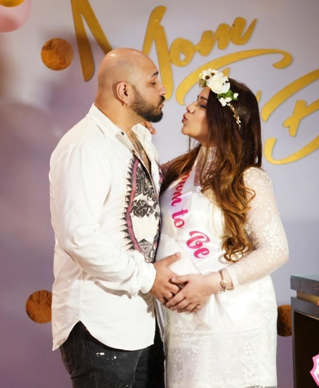 B Praak to be a father soon.