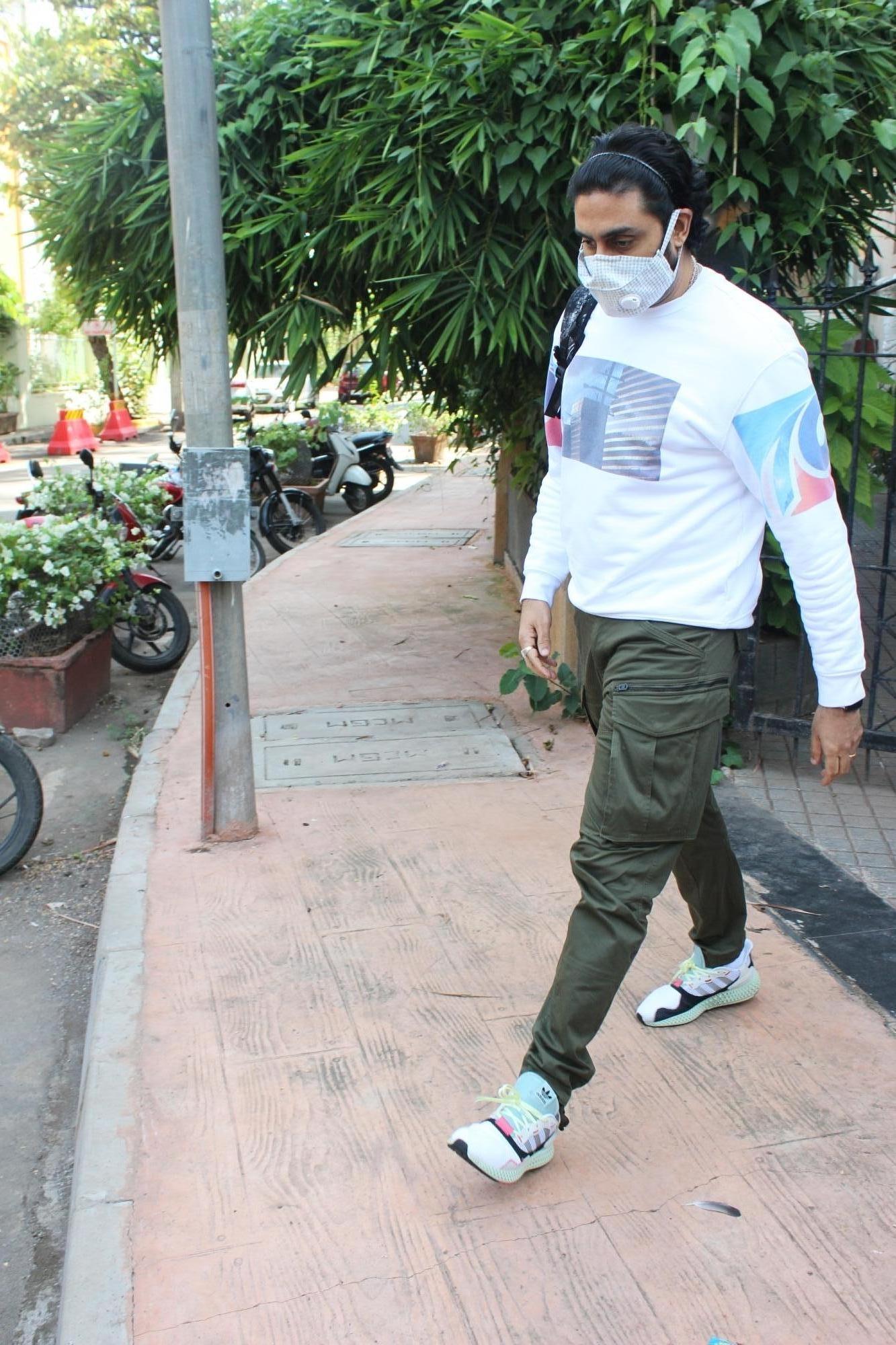 Mumbai: Actor Abhishek Bachchan seen at a dubbing studio in Mumbai's Juhu on June 25, 2020. (Photo: IANS)
