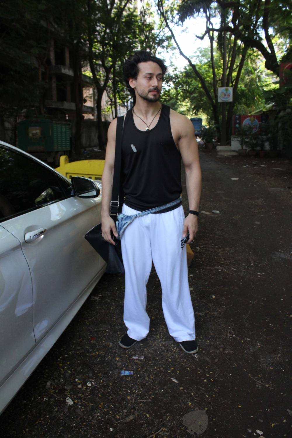 Mumbai: Actor Tiger Shroff seen at a dubbing studio in Mumbai's Juhu on June 24, 2020. (Photo: IANS)