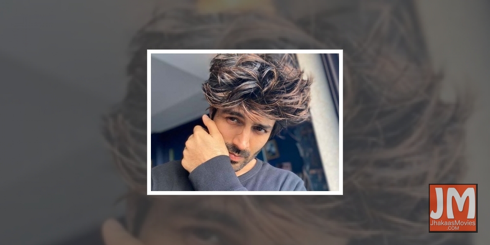 Actor Kartik Aaryan recalled the time when he jumped barricades to meet actress Sagarika Ghatge, in order to request her to convey a message to superstar Shah Rukh Khan.