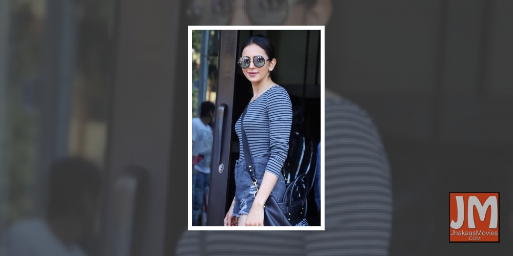 Mumbai: Actress Rakul Preet Singh spotted at bandra in Mumbai on Feb 24, 2020.