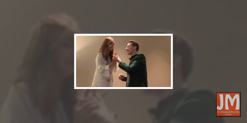 Monali Thakur lashes at trolls calling her 'gold digger'.