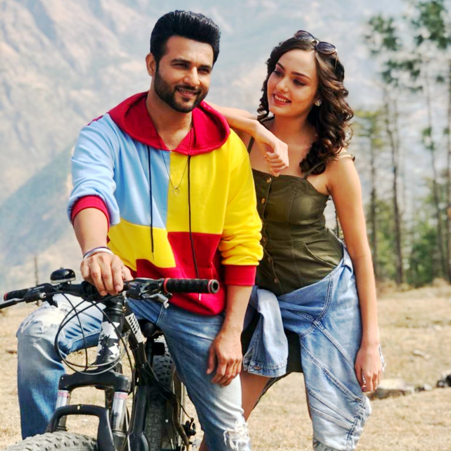 Harish Verma, Himanshi Parashar pair up for romantic music video. (Photo: Natalia N)