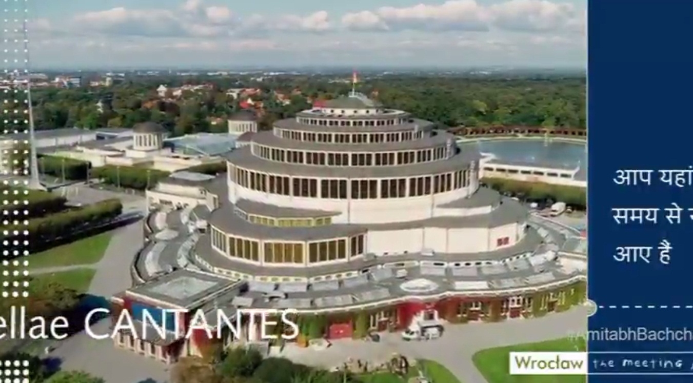 Big B moved beyond emotions as students pay tribute to his father. (Photo: Durga Chakravarty/IANS)