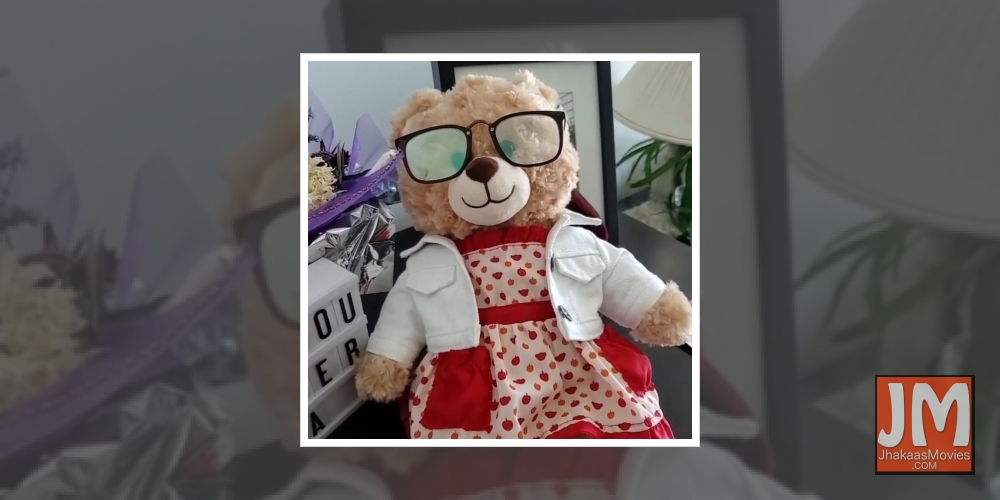 Ryan Reynolds, teddy bear.