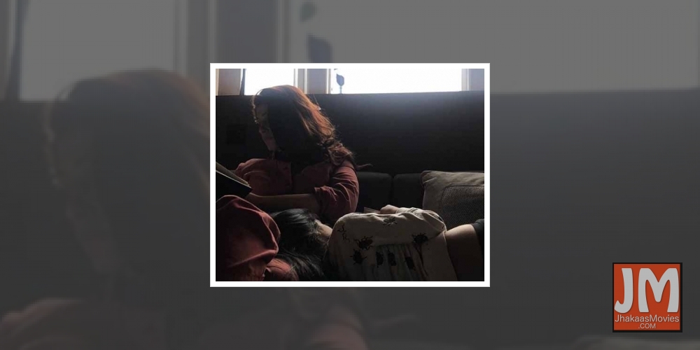 Twinkle Khanna gives a glimpse of her bookworm self.