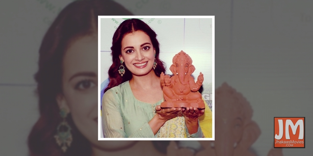 Film celebs on Ganesh Chaturthi: Ganpati Bappa Morya!