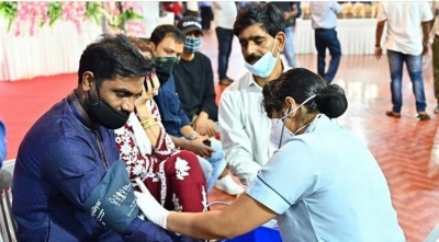 Remo Dsouza donates blood at Lalbaugcha Raja Ganpati Utsav.