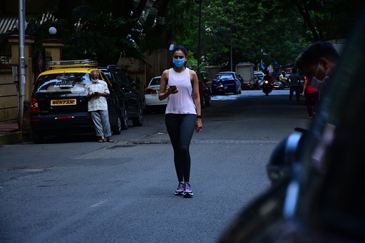 Mumbai: Actress Rakul Preet Singh seen at Bandra in Mumbai on Aug 25, 2020. (Photo: IANS)